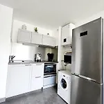 Studio, Terrasse Et Piscine, Proche Centre Et Plages Apartment Agde