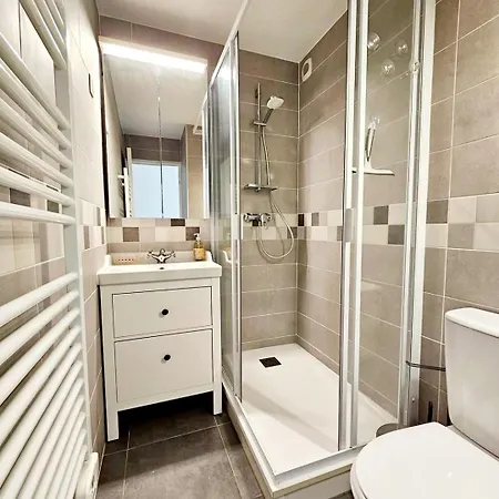 Lejlighed Studio, Terrasse Et Piscine, Proche Centre Et Plages