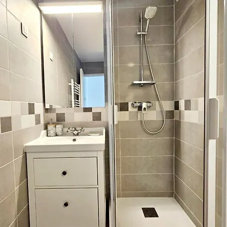 Studio, Terrasse Et Piscine, Proche Centre Et Plages Appartement *
