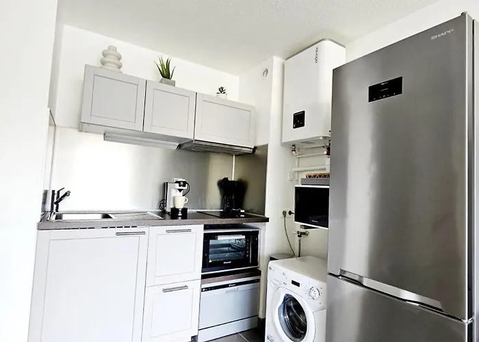 Studio, Terrasse Et Piscine, Proche Centre Et Plages Apartman Agde